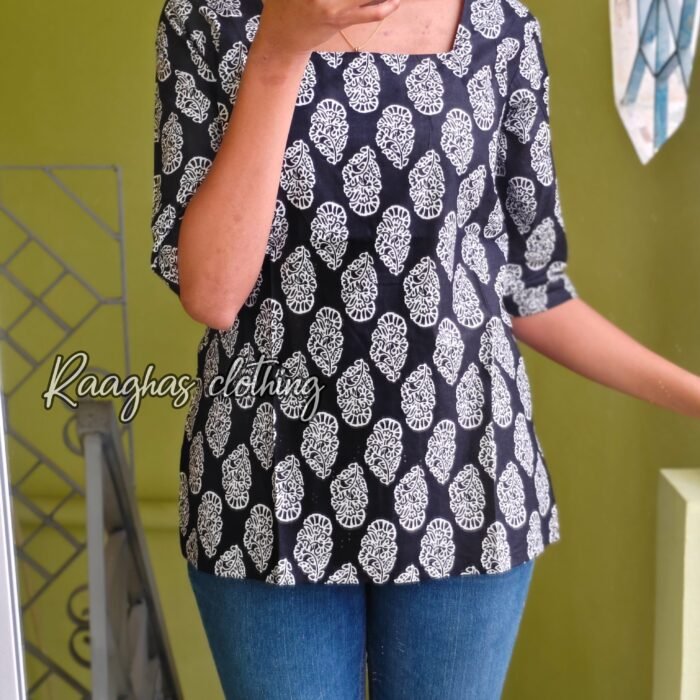 Short Kurti